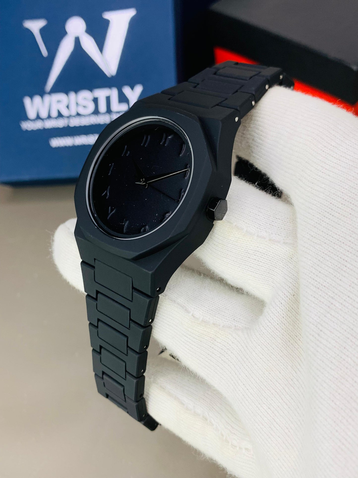 Black Arabic Aura Watch
