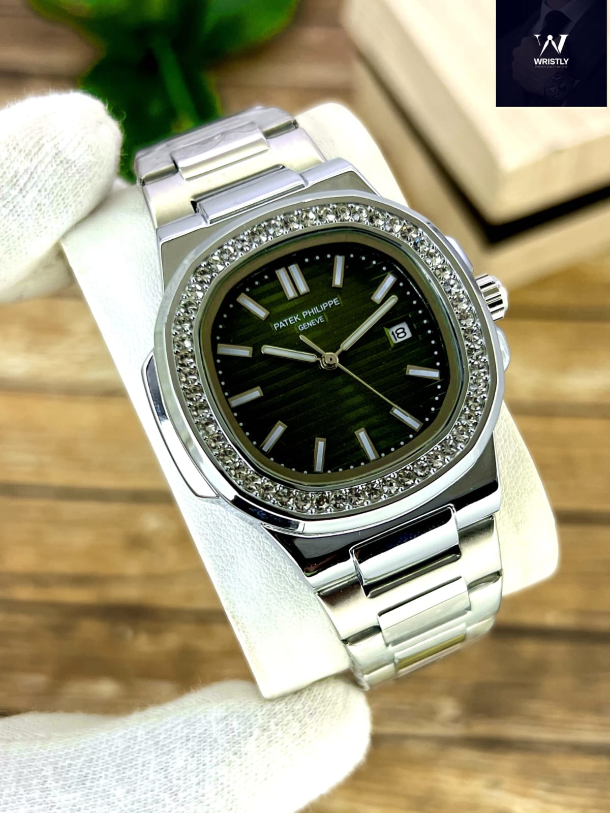 PATEK PHILIPPE GENEVE STONE