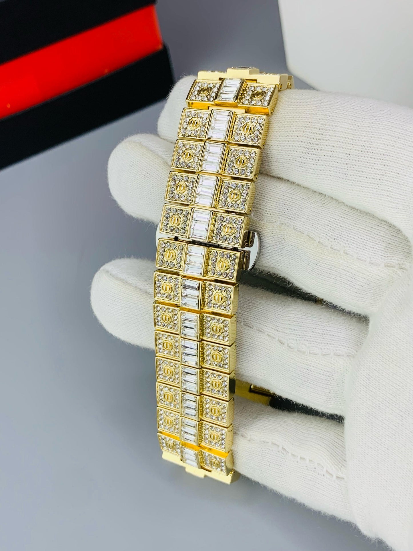 Cartier Golden Full Stone (UNISEX)