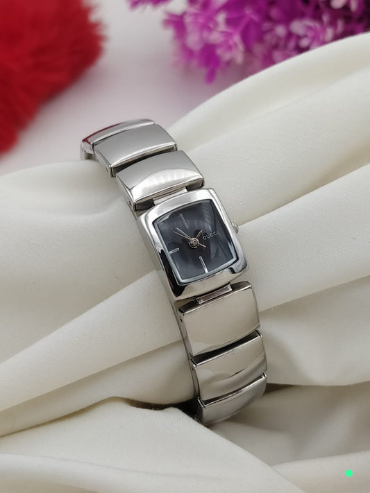 Gucci Women Watch